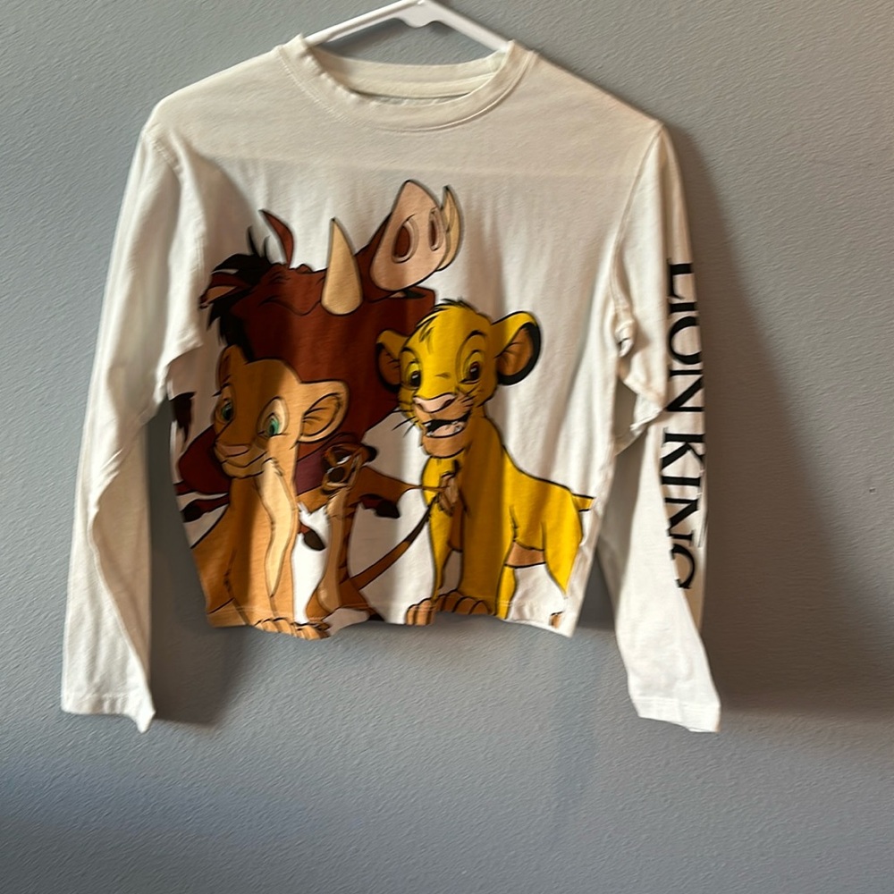the lion king crop long sleeve shirt